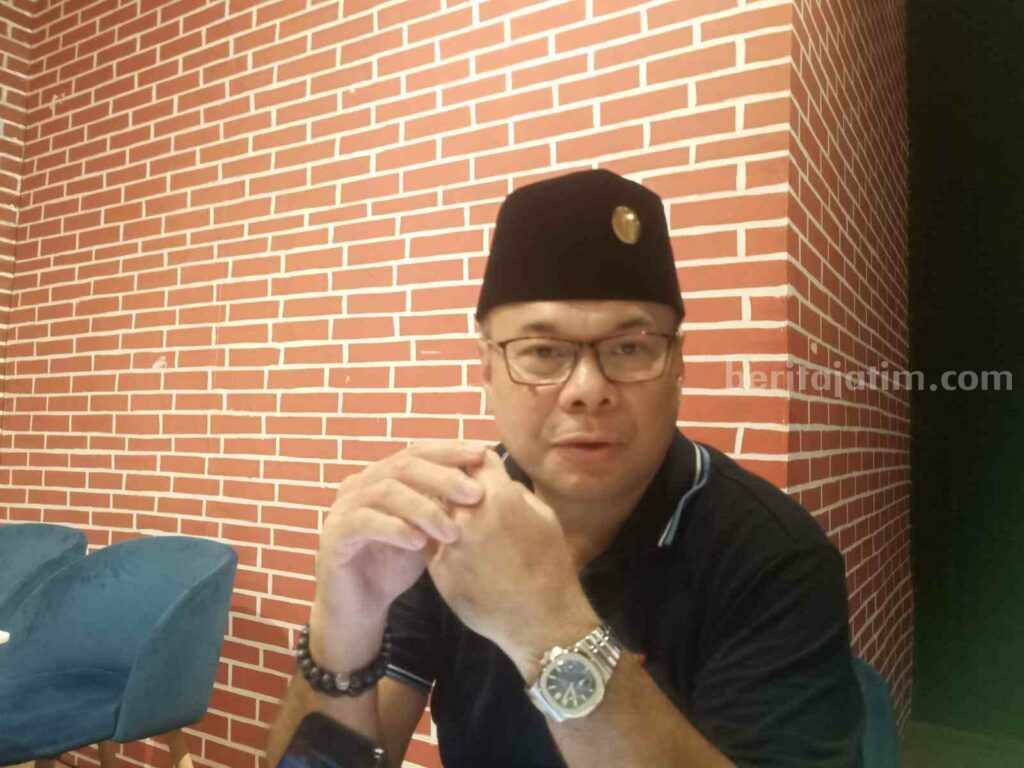 Romy Soekarno Sapa Komunitas Jaranan, Vespa, dan Pedagang Kopi Kediri Foto Berita Jatim