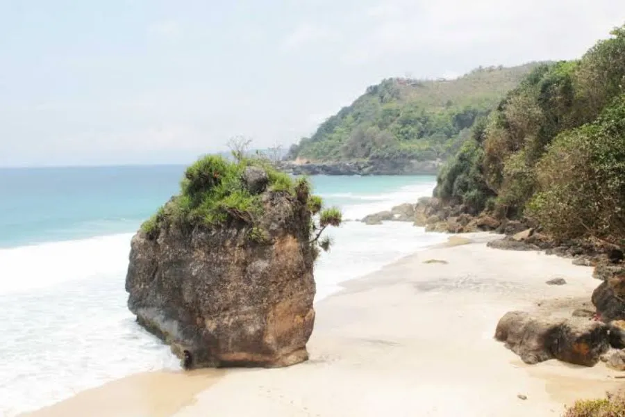 pantai lumbung