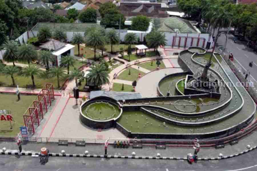 Taman Pecut Kota Blitar.