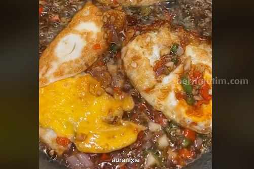 Menu Sahur Praktis untuk Anak Kos, Telur Goreng Tumis Kecap Foto Berita Jatim