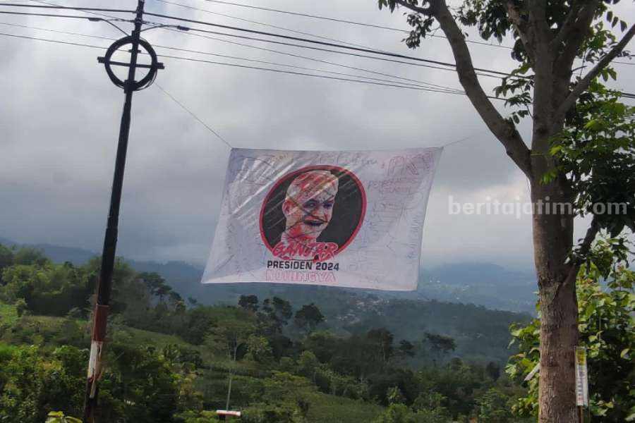 Perusakan Banner Ganjar di Magetan, Kedewasaan Berpolitik Masih Langka Foto Berita Jatim