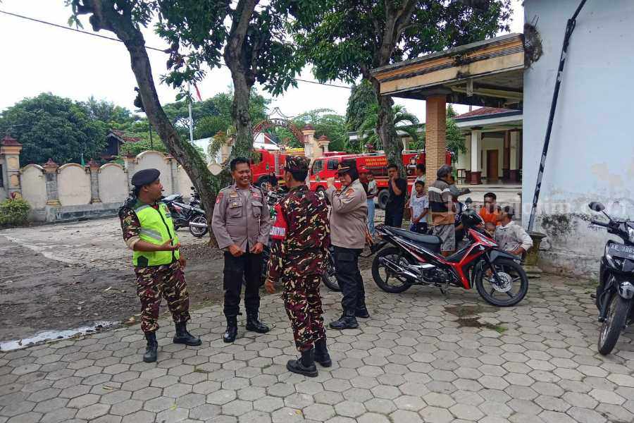 Rumdin Bidan Desa Wates Magetan Terbakar Foto Berita Jatim