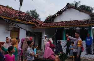 Angin Kencang Rusak Rumah Warga di 3 Desa di Kadur Pamekasan Foto Berita Jatim
