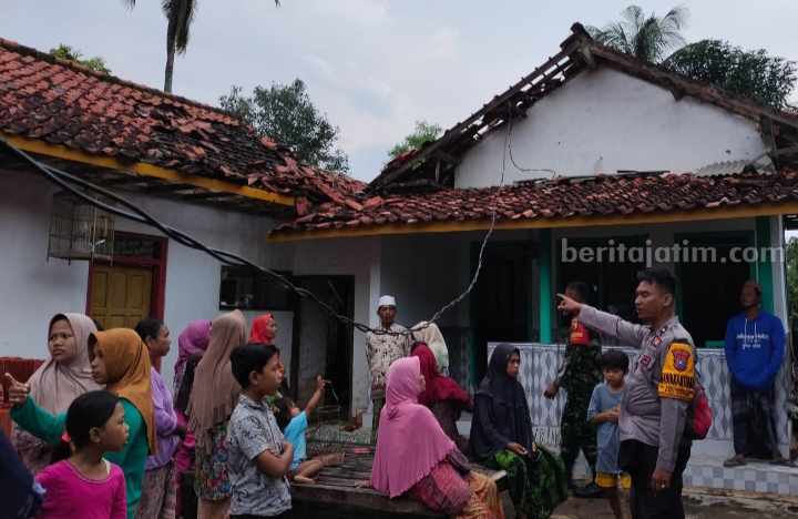 Angin Kencang Rusak Rumah Warga di 3 Desa di Kadur Pamekasan Foto Berita Jatim