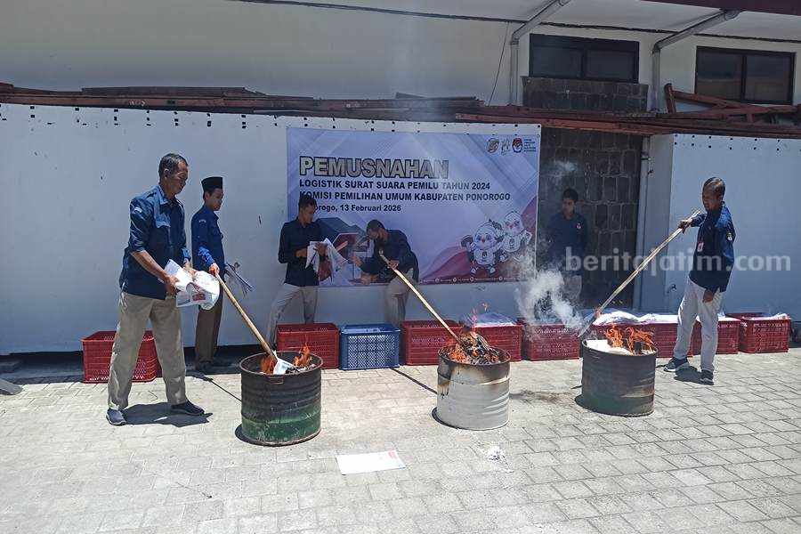 KPU Ponorogo Musnahkan Belasan Ribu Surat Suara Rusak Foto Berita Jatim