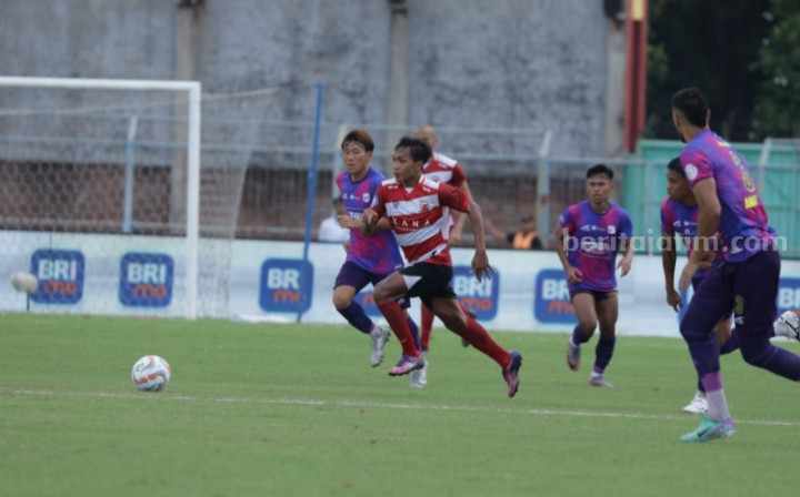 Pelatih Madura United Mulai Percaya Pemain Muda Foto Berita Jatim
