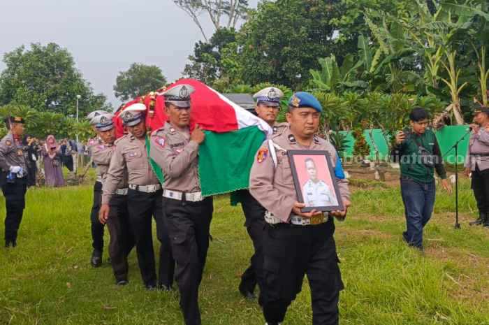 Sepulang Main Tenis Kapolsek di Kediri Meninggal Dunia Foto Berita Jatim