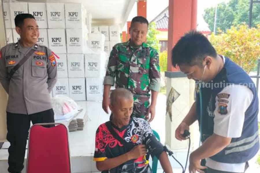 Polres Sumenep Terjunkan Dokter Cek Kesehatan Petugas Penyelenggara Pemilu Foto Berita Jatim