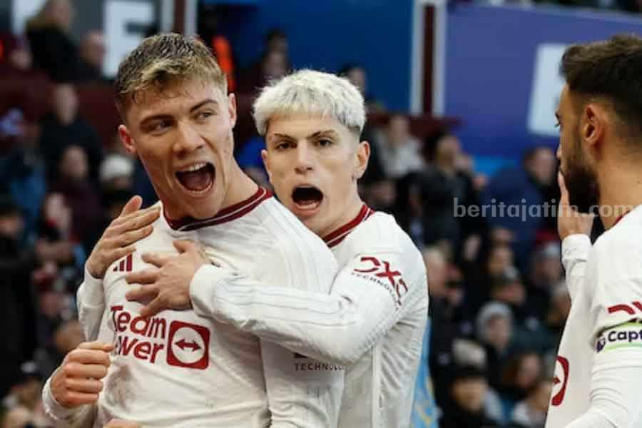 Manchester United Perkecil Jarak Tim Klasemen Atas usai Tumbangkan Aston Villa Foto Berita Jatim