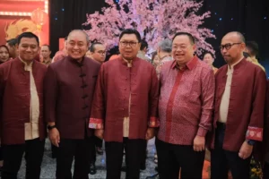 Bank Mandiri Gelar Customer Gathering Imlek Meriahkan Tahun Naga Kayu Foto Berita Jatim