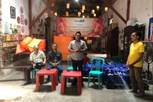 Sambut Imlek, Asosiasi Muda Jatim Berbagi Kasih di Kampung Pecinan Surabaya Foto Berita Jatim