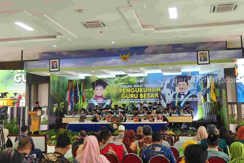 UMM Kukuhkan Dua Guru Besar dari FPP, Bahasa Strategi Adaptasi Tanaman dan Ruminansia Foto Berita Jatim