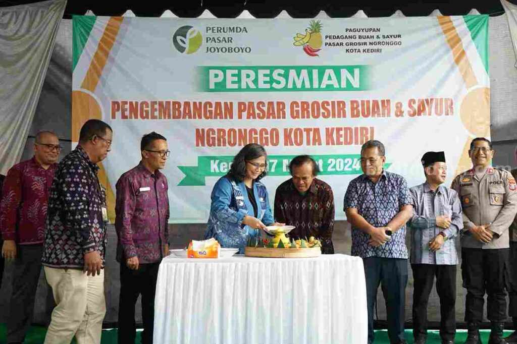 Pj Walkot Kediri Resmikan Pengembangan Pasar Grosir Ngronggo Foto Berita Jatim