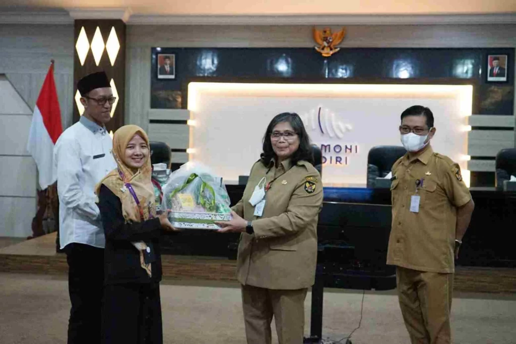 Pj Wali Kota Kediri Dukung Pelaku Usaha Miliki Sertifikasi Halal Foto Berita Jatim