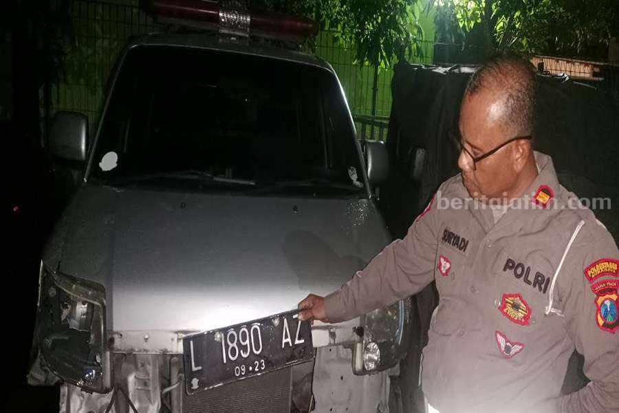 Ambulans yang Tabrak 5 Motor Surabaya Milik Relawan Foto Berita Jatim
