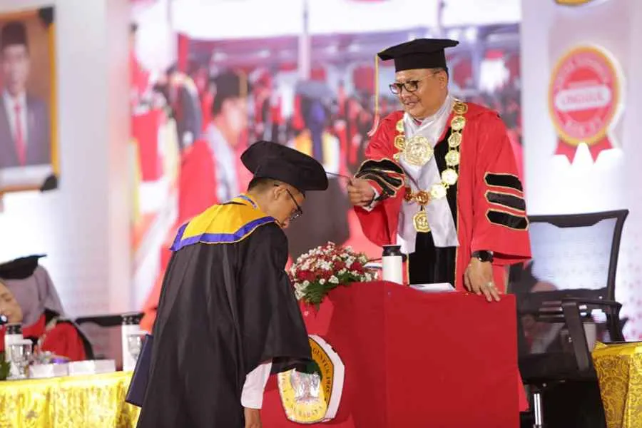 Kominfo Buka Beasiswa S2 Dalam Negeri, Ini Syarat dan Daftar Kampusnya! Foto Berita Jatim