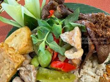 Nasi Ambyar dan Sop Daging Jadi Menu Andalan Resto Seribu Rempah Surabaya Foto Berita Jatim