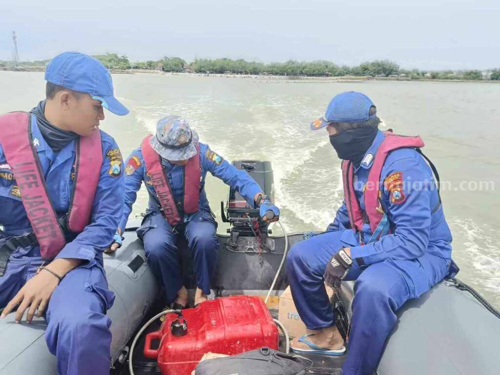 Kapal Terbalik, Nelayan Asal Gresik Hilang Foto Berita Jatim