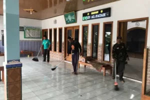 Jelang Ramadhan, PC GP Ansor Magetan Bersihkan Ratusan Masjid Foto Berita Jatim