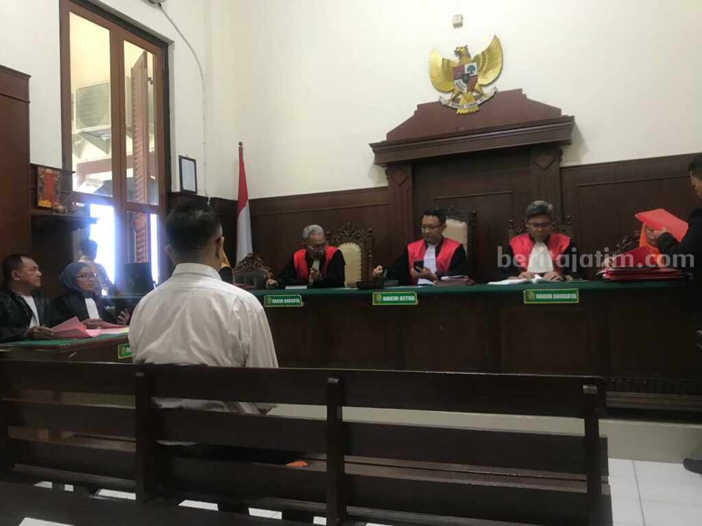 Pukul Tetangga, Victor Dituntut 1 Tahun Penjara Foto Berita Jatim
