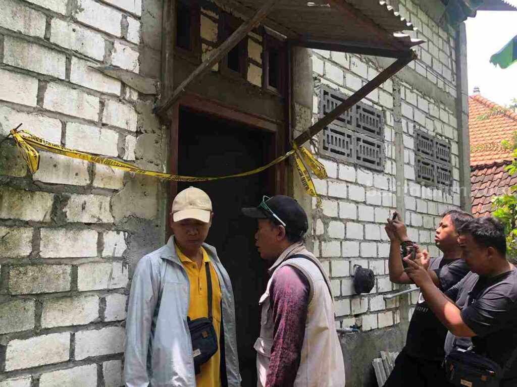 Warga Dukun Gresik Dibunuh, Diduga Korban Perampokan, Uang Ratusan Juta Raib Foto Berita Jatim