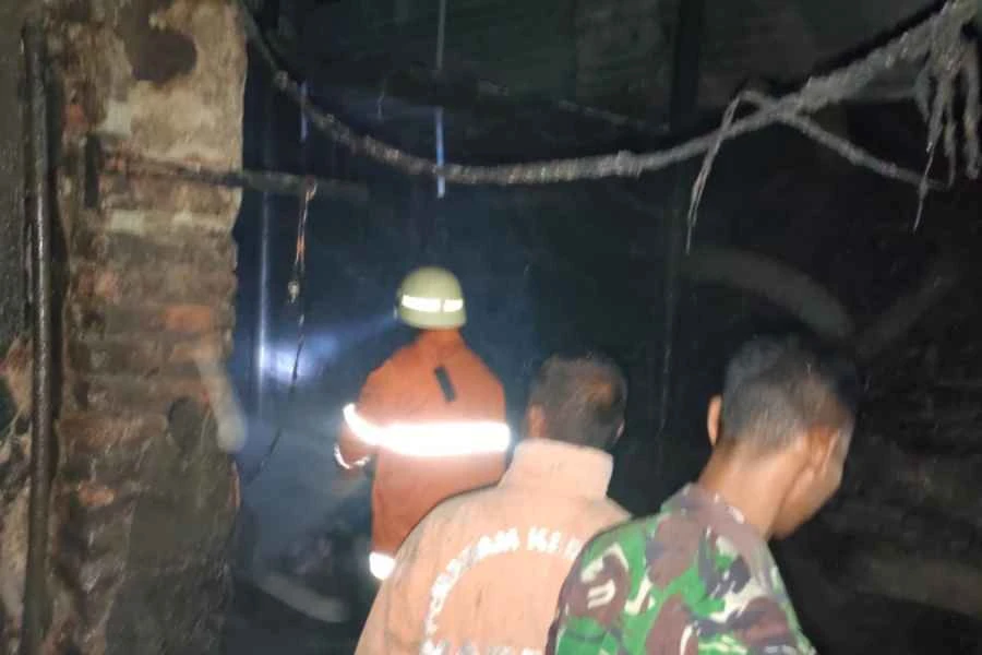 Pabrik Tahu di Magetan Terbakar saat Produksi, Rugi Rp50 Juta Foto Berita Jatim