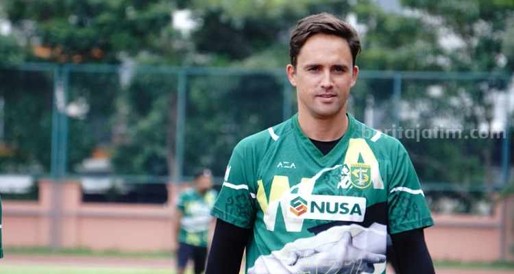 Tak Ingin Lagi Terpuruk, Munster Ajak Bangkit Lawan Madura United Foto Berita Jatim