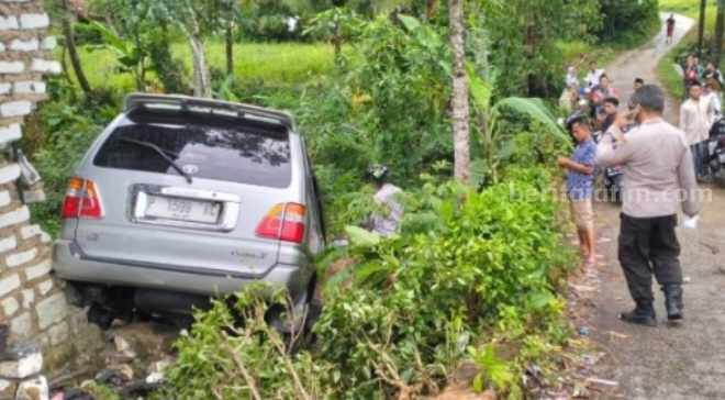 Kijang LGX Vs Scoopy, Pelajar Pamekasan Meninggal Dunia Foto Berita Jatim