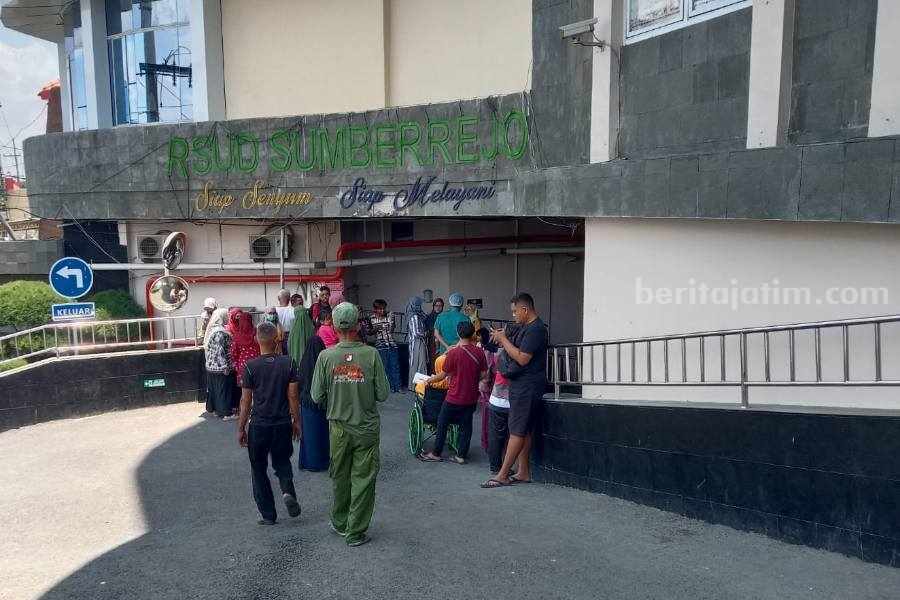 Gempa di Tuban Terasa Hingga Bojonegoro, Tembok Kantor Kecamatan Padangan Retak Foto Berita Jatim
