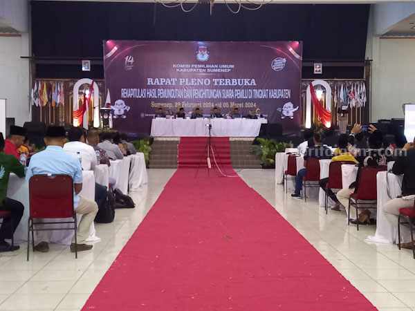 PDIP Diprediksi Raih 2 Kursi di Dapil Sumenep 7, Caleg Saling Klaim Foto Berita Jatim