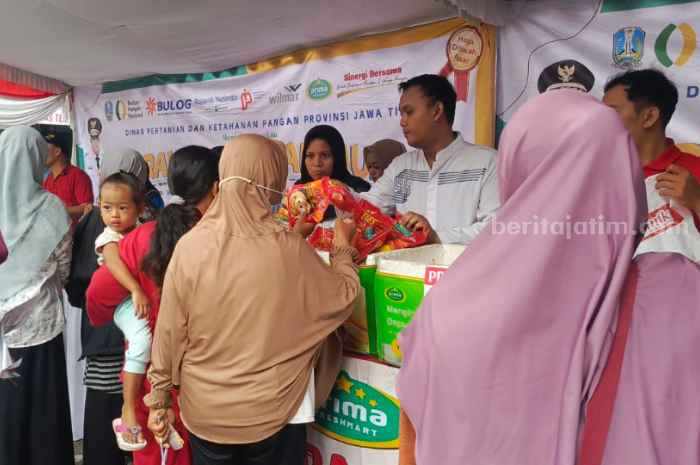 Warga Semampir Kediri Serbu Gerakan Pangan Murah Foto Berita Jatim