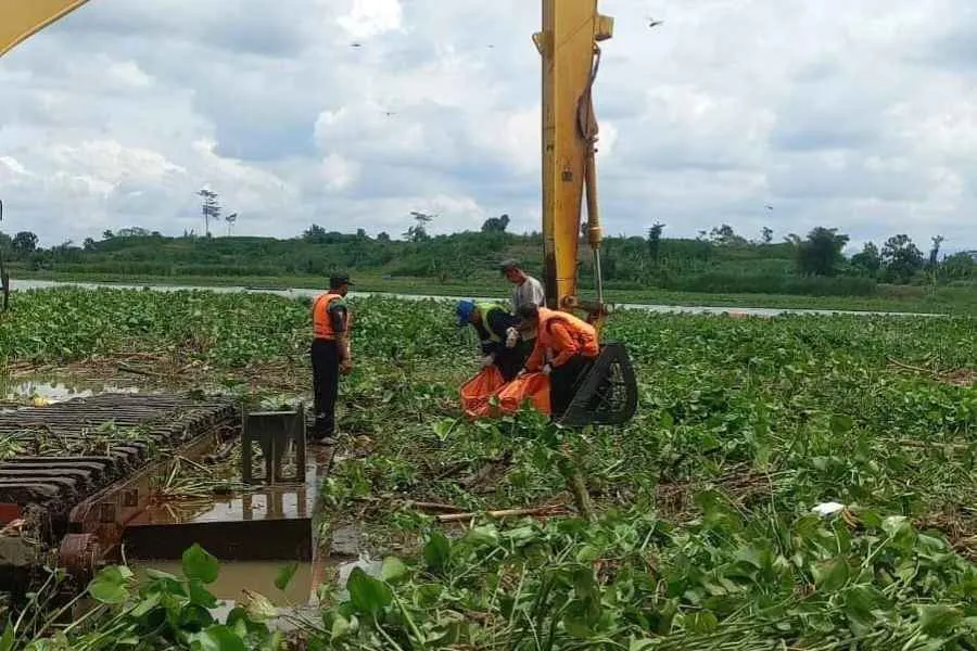 Bocah 2,5 Tahun Hanyut Ditemukan di Bendungan Jegu Blitar Foto Berita Jatim