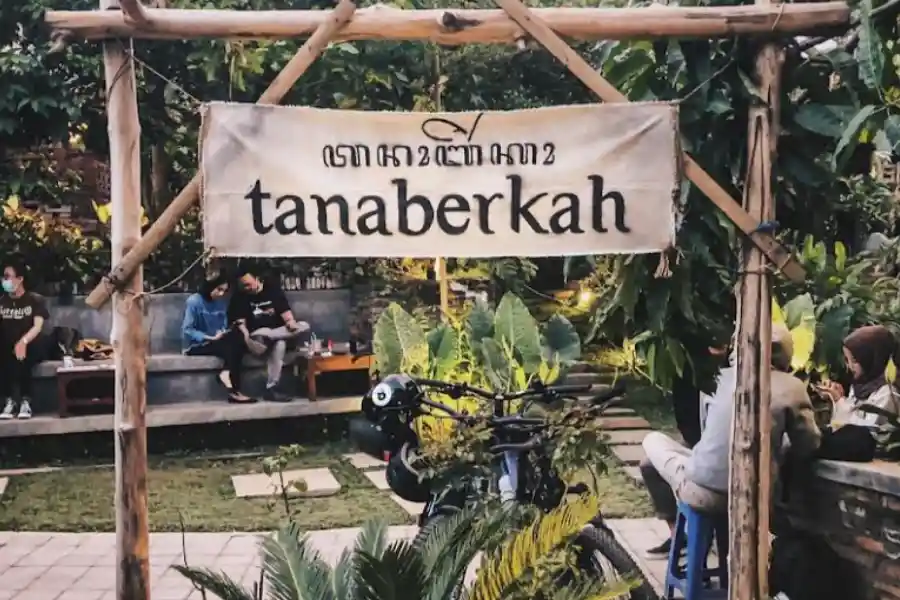Cakep! Ada Cafe Tersembunyi di Belakang Kos-kosan Malang Foto Berita Jatim