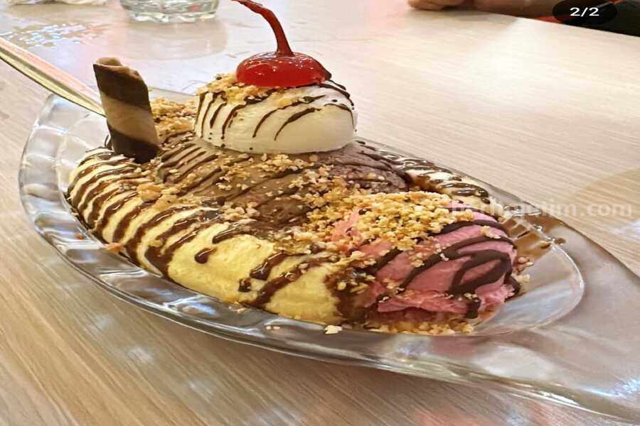 Ngabuburit di Ikoner Kuliner Surabaya, Nikmati Sensasi Es Krim Legendaris Foto Berita Jatim