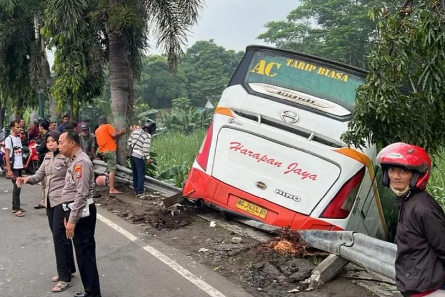 20 Bus Ngeblong di Kediri, Terbanyak Harapan Jaya dan Bagong Foto Berita Jatim