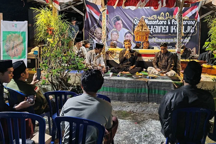 Legian Lamongan Gelar Doa dan Pagelaran Wayang Kulit Foto Berita Jatim