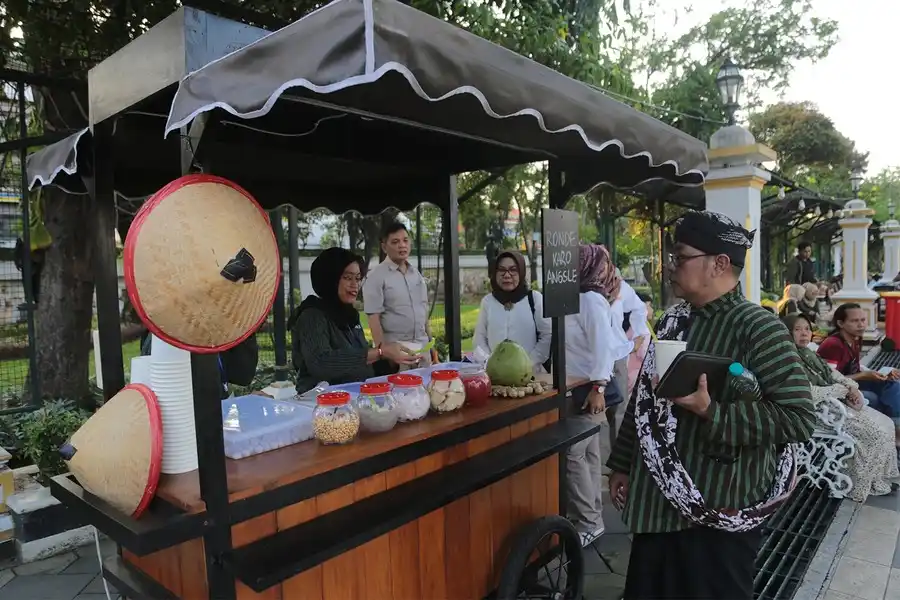 Berikut Spot Ngabuburit Berburu Takjil di Surabaya Foto Berita Jatim