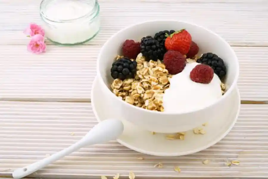 5 Resep Simple Oatmeal untuk Sahur, Bikin Kenyang Sepanjang Hari Foto Berita Jatim