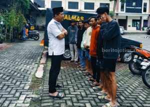 Polres Jombang Amankan 7 Pemuda Mabuk Arak di Angkringan Foto Berita Jatim