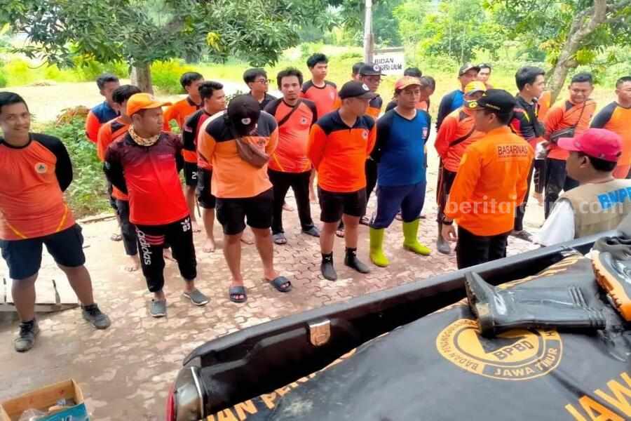 54 Petugas BPBD Sampang Diperiksa Pasca Banjir Foto Berita Jatim