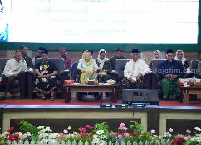 Sahur Bersama di UIN Malang, Istri Gus Dur Ajak Jaga Persatuan Foto Berita Jatim