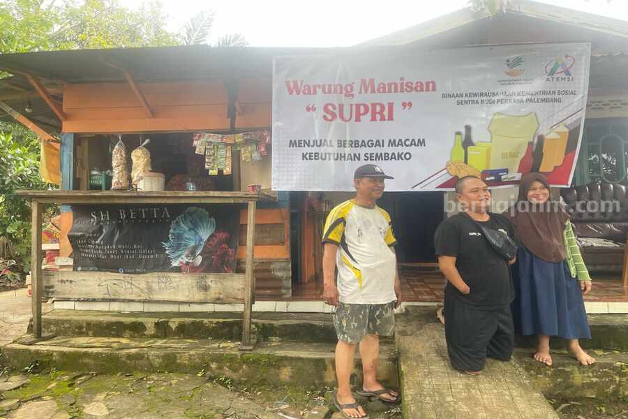 Supri, Difabel dengan Semangat Luar Biasa, Jalankan 4 Usaha Sekaligus Foto Berita Jatim