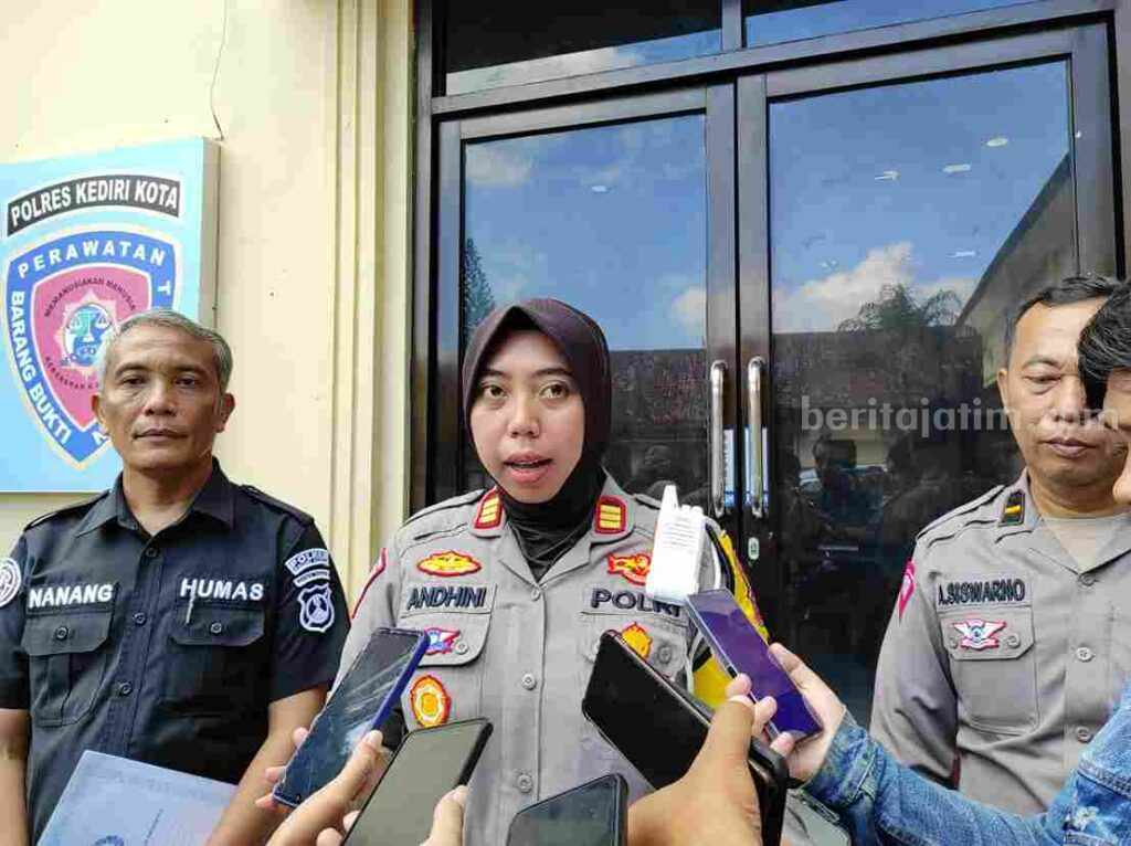 Sebabkan Pelajar Kediri Meninggal, Sopir Bus Harapan Jaya Ditahan Foto Berita Jatim