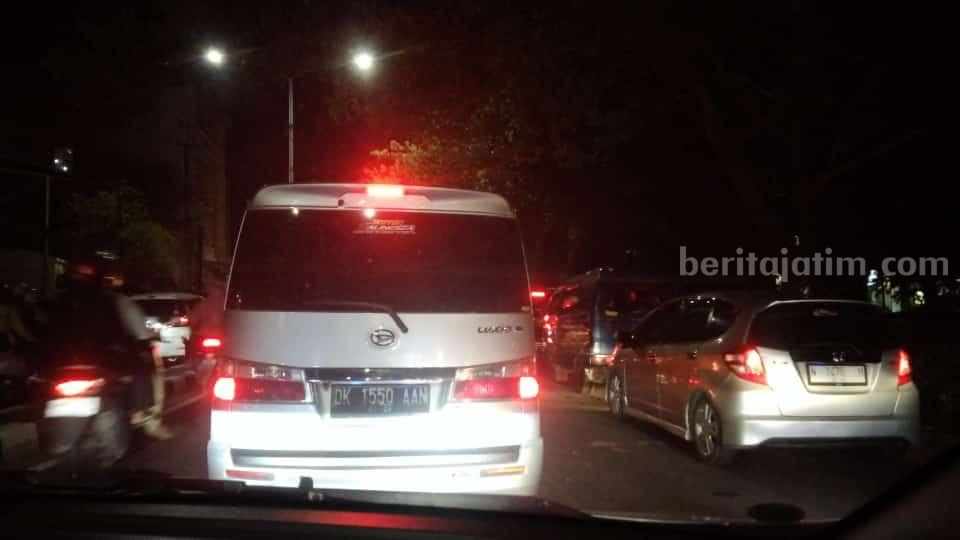 Banyak Tenda Hajatan Ganggu Arus Balik di Sampang Foto Berita Jatim