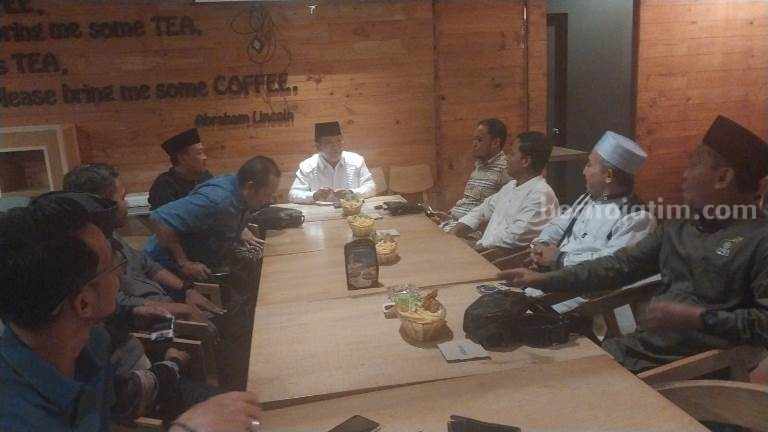 Bupati Hendy Temui Koalisi Partai Pendukung Amin dan PPP di Excelso Jember Foto Berita Jatim