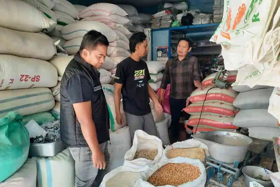 Satgas Pangan Polres Magetan Cek Harga dan Stok Bahan Pangan Pasca Lebaran Foto Berita Jatim
