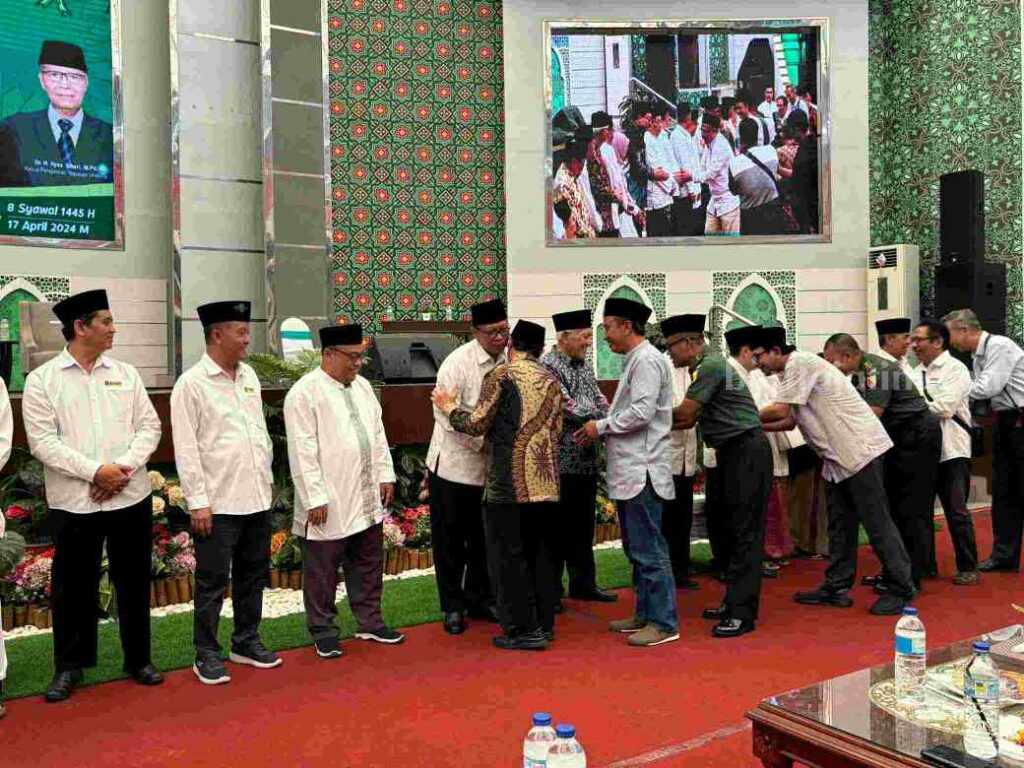 Halal Bihalal Unisma, Rektor Ibaratkan Sivitas Akademika Menjadi Tanah Foto Berita Jatim