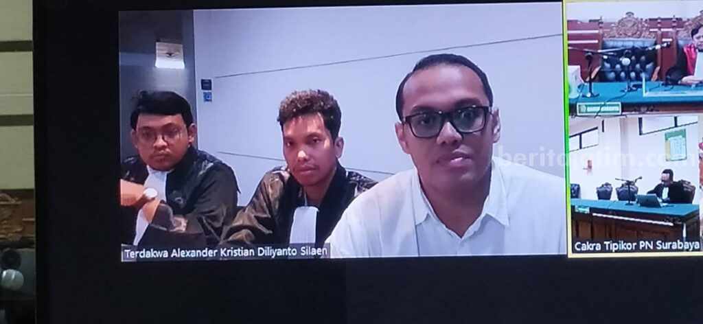 Turut Serta Terima Suap, Kasi Pidsus Bondowoso Dihukum 5 Tahun Foto Berita Jatim