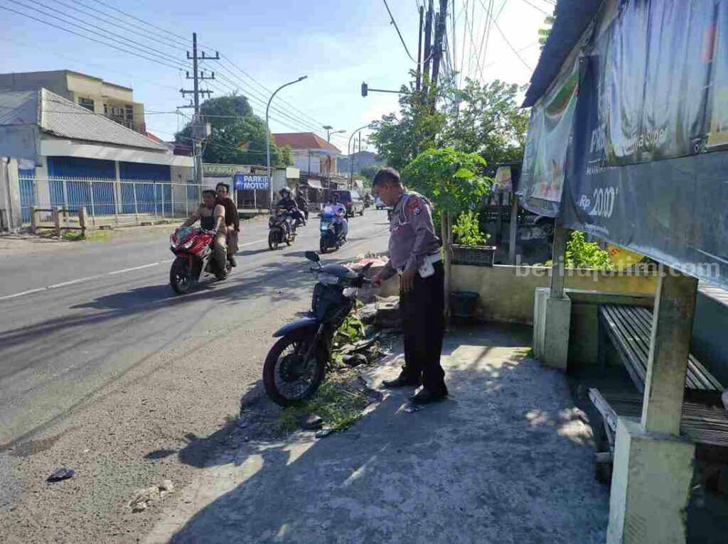 Usai Minum Arak, Pengemudi Dump Truk Tabrak Orang di Gresik Foto Berita Jatim