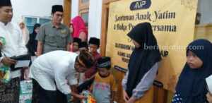 AJP Santuni 150 Anak Yatim di Pamekasan Foto Berita Jatim